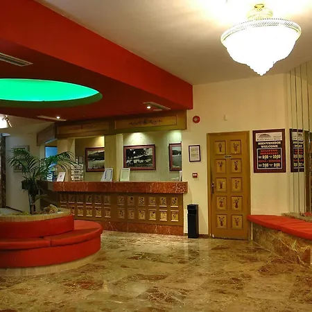 费格斯式帕尔玛诺瓦酒店 - 仅限成人 4*